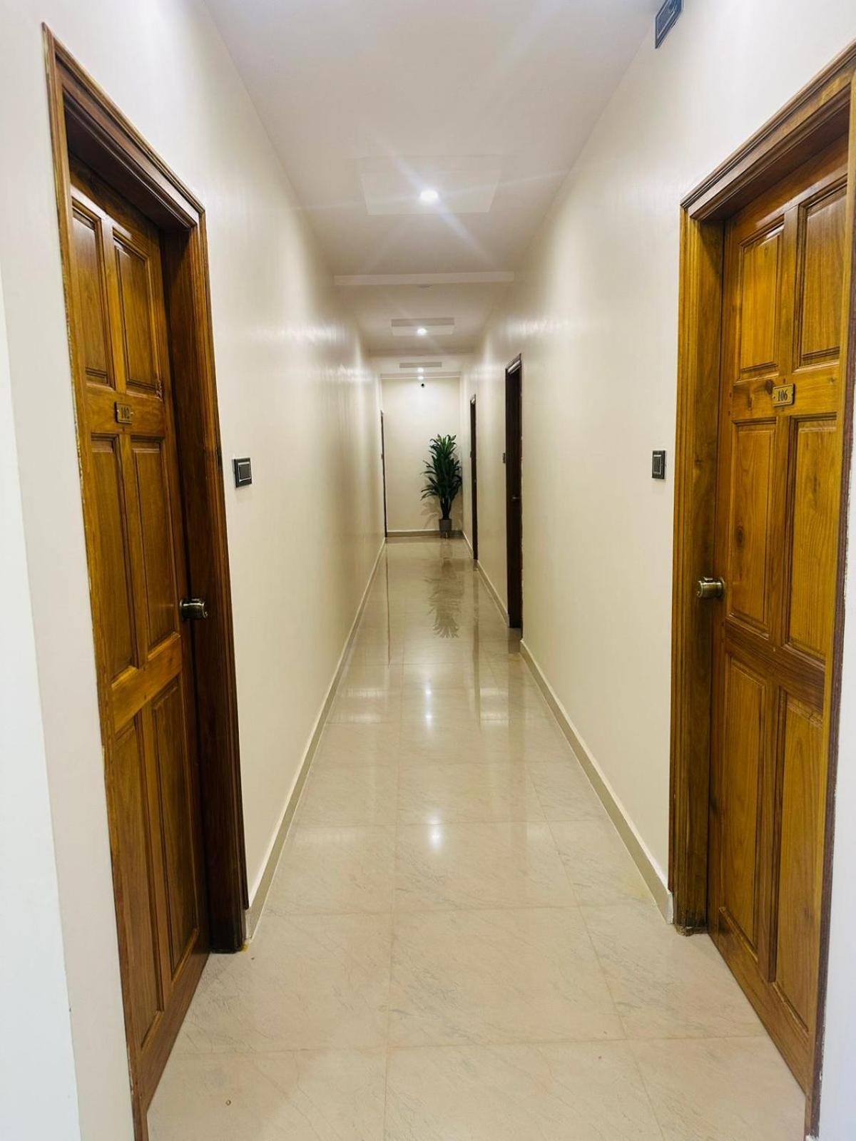 Hotel Yatri Nivas Sagara Zewnętrze zdjęcie